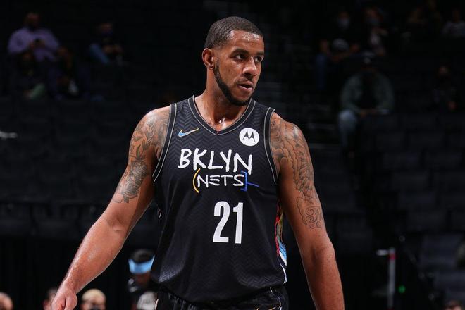 多球迷的瞩 多球迷的瞩