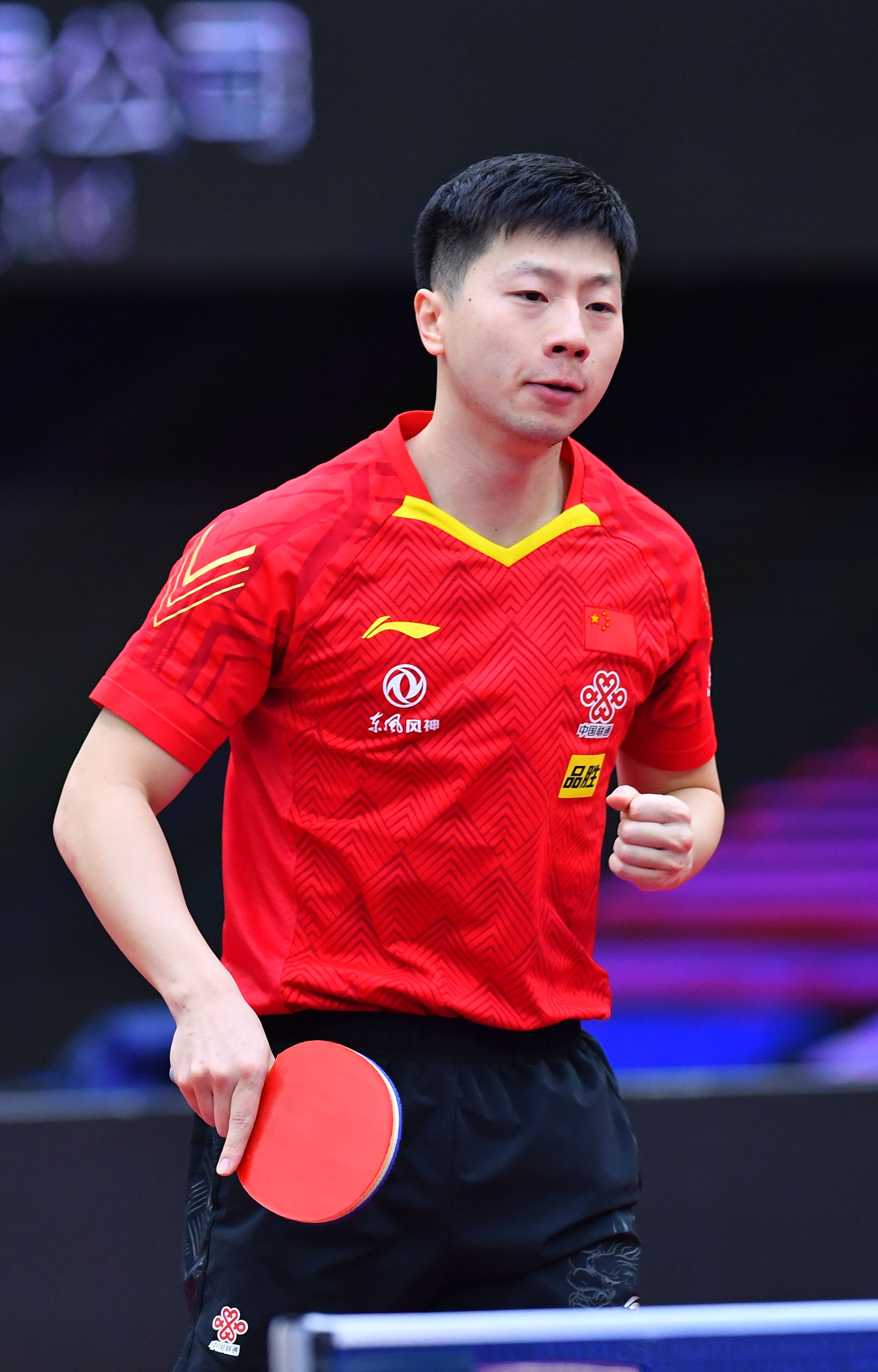 动和跨文化 动和跨文化